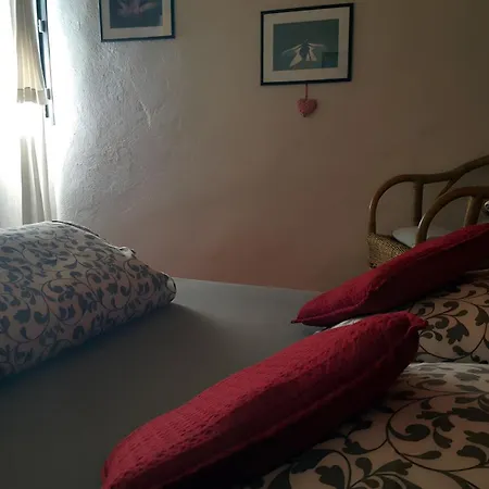 De Cabrieres Holiday home *