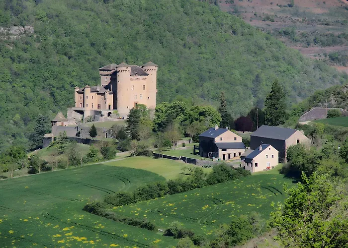 בית נופש De Cabrieres *